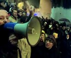 5000 manifestanti a Pianura contro la discarica