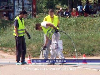Počelo obeležavanje horizontalne signalizacije u Boru, 21. maj 2015. (RTV Bor)