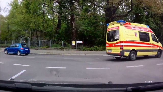 Blaulicht #1: Einsatzfahrten, Polizei, RTW, Unfälle, Emergency Lights, Sondersignal