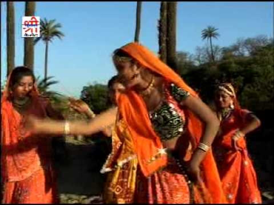 बना बनडी थाने लेटर लिखे है - बन्नी रे हाथ में मोबाइल ( राजस्थानी )