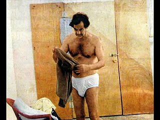 أطلق لها السيف لصدام حسين