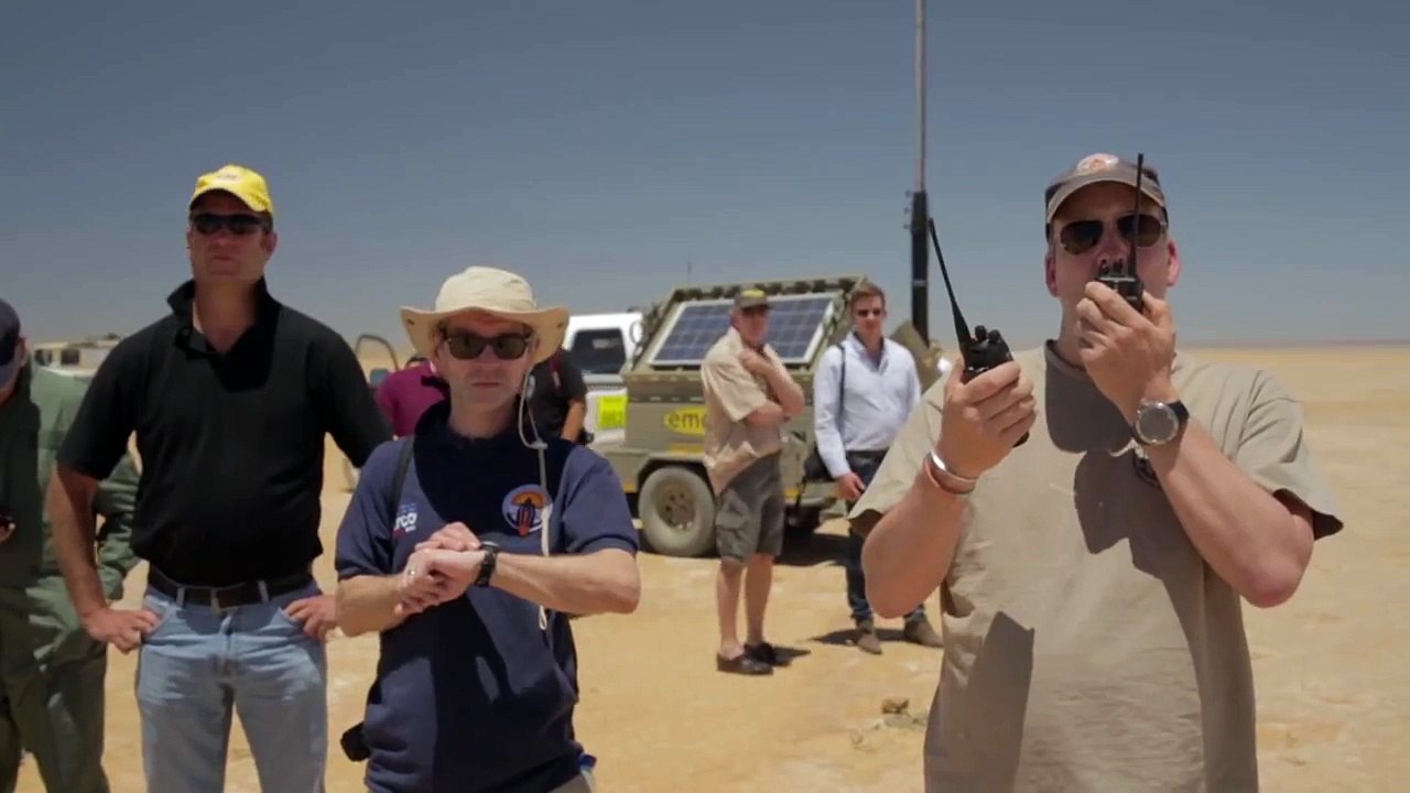 650mph Desert Comms Test For BLOODHOUND Supersonic Car
