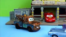 Disney Pixar Cars The Queen gets taken by the Lemons & Professor Z Taco Truck Mater Saves the Day