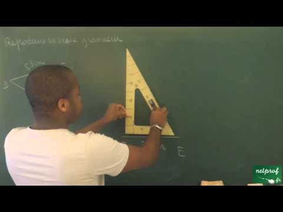 146 / Droites parallèles et perpendiculaires / Construire un triangle rectangle (2)