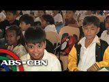 Klase sa labas, evacuees sa loob ng klasrum sa Albay