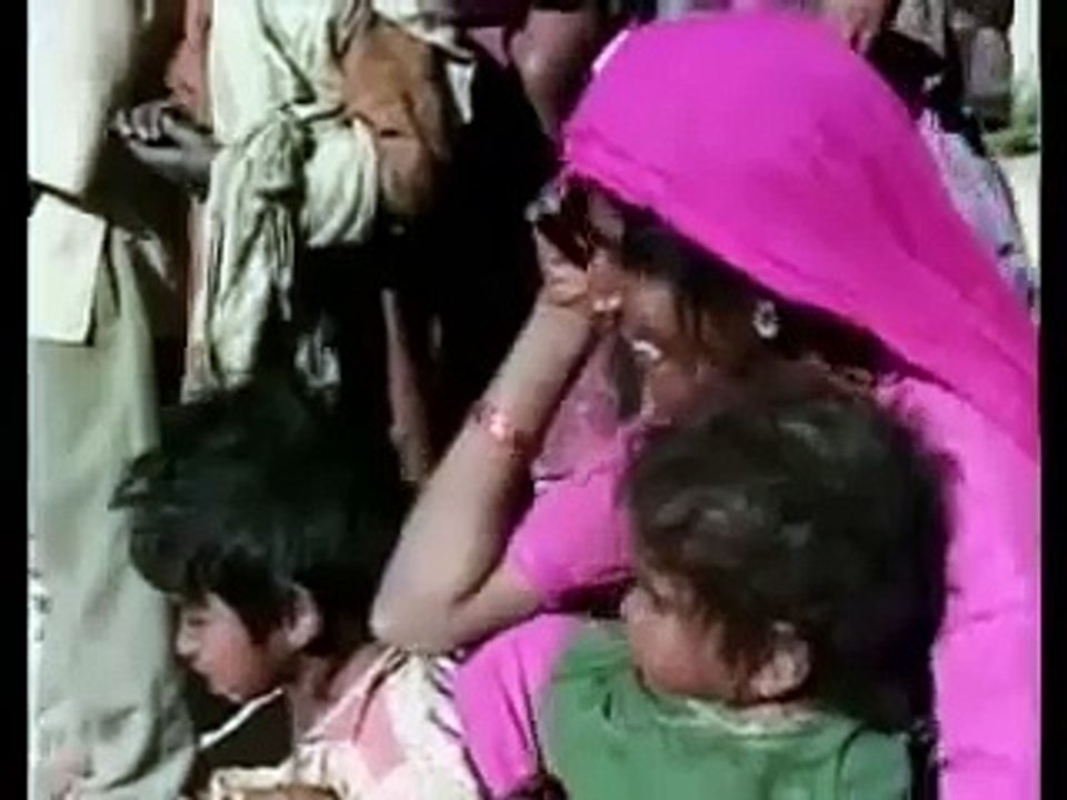 Lee Young Ae dancing in India