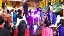 Awesome Mehndi Night Celebration - Dance by Mast Couples (HD) - Video Dailymotion