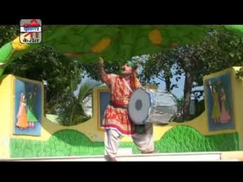 नागाणा में ढोल नगाड़ा बाजे