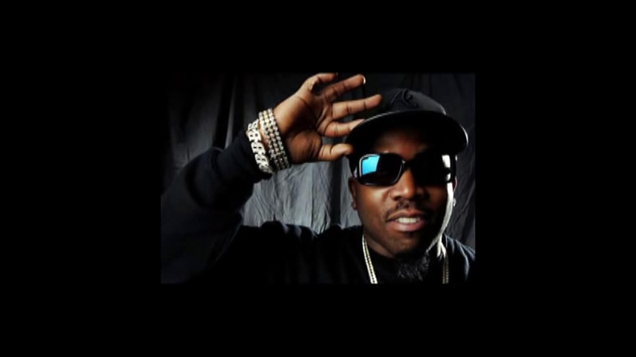 Big Boi - ShutterBug [New 2010 + Lyrics]