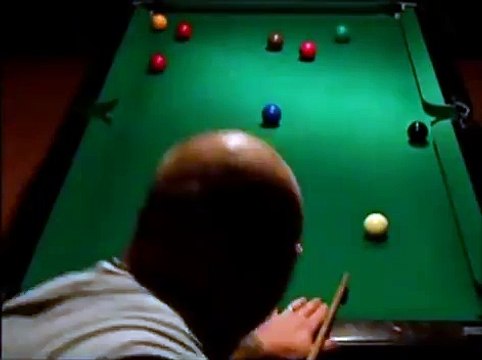 Il lache une caisse monumentale en jouant au billard