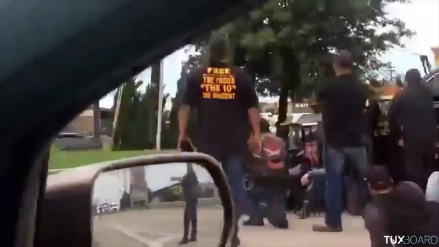 Tuerie de Waco : 320 armes saisies des motards par la police