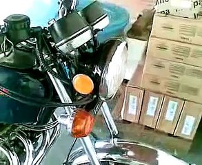 Honda cb 400 Four 1976 - Funcionando na garagem