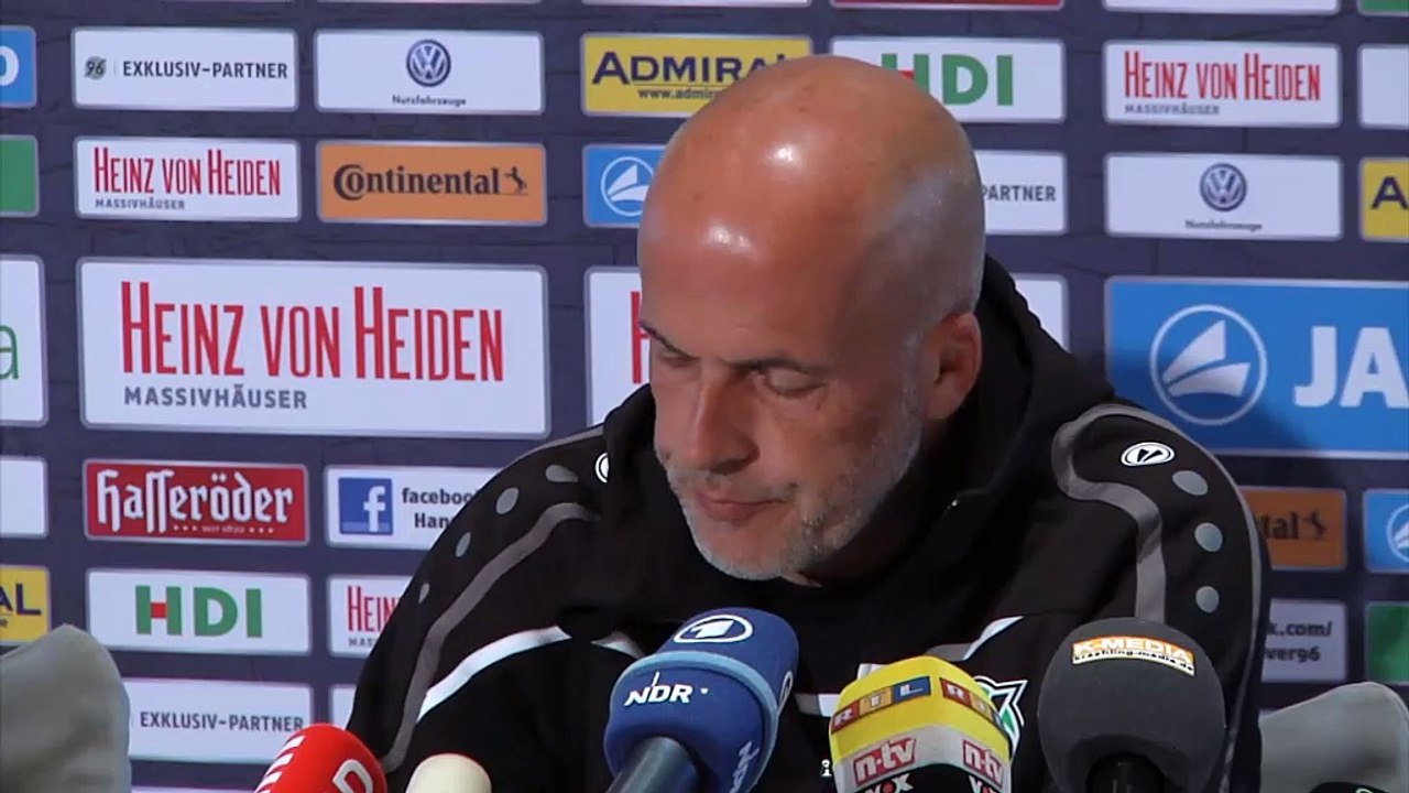 Frontzeck: "nicht beten und kerze anzünden"