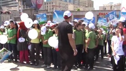 Dünya Süt Günü'nde 5 Bin Litre Süt Dağıttılar