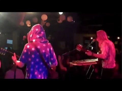 Fang Island - Always Be My Baby (Mariah Carey cover)