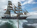 Stavros S Niarchos under full sail 1