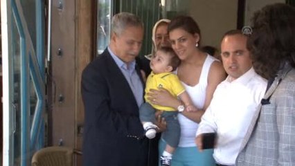 Arınç, Kordon Boyunda Vatandaşlarla Sohbet Etti