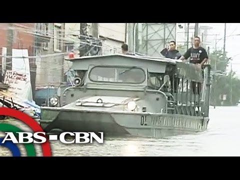 Streets turned into rivers in Metro Manila