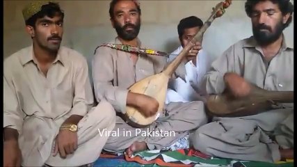 Baloch Boys singing their own rendition of  Song Chityaan Kalaiyaan Vey