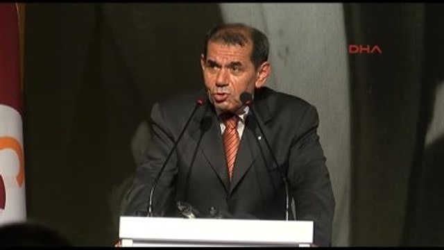 2 Galatasaray Kulübü Başkan Adaylarından Dursun Özbek, Yönetim Kurulu Aday Listesini Tanıttı