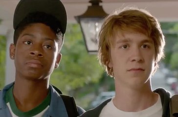 Bande-annonce : This Is Not A Love Story - VO (2)