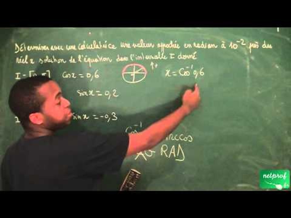 245 / Fonctions cosinus et sinus / Résoudre une équation en utilisant une calculatrice