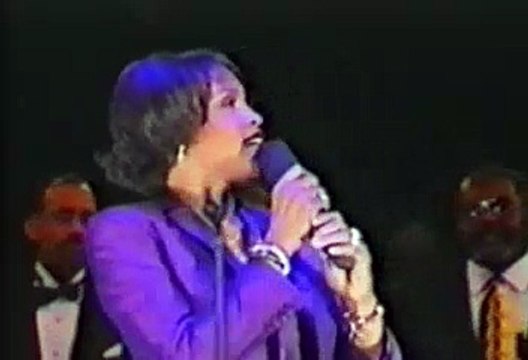 Whitney Houston should sing at Barack Obama's Inauguration next month!