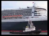 Queen Mary 2 setting out on maiden voyage
