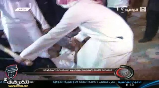 فلكة نواف العابد خلال زيارة الوفود للعاذرية
