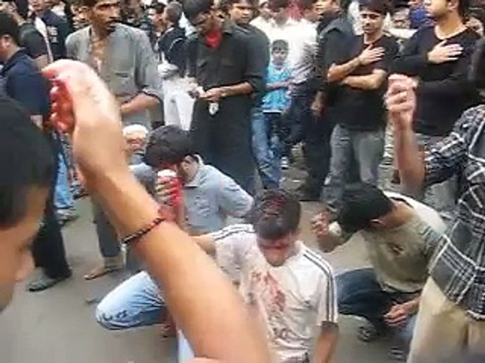 Delhi Azadari 1433  (2012)  Nauha, Matam by Kashmiri Youth at Kashmiri Gate Delhi