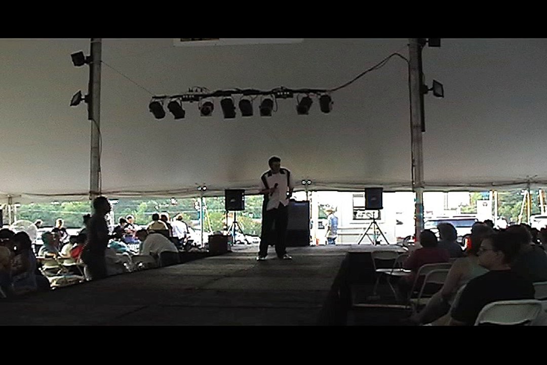 Anthony Hopkins sings 'Now and Then' Elvis Week 2005