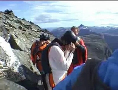 Skidiving Jump ?syndication=228326