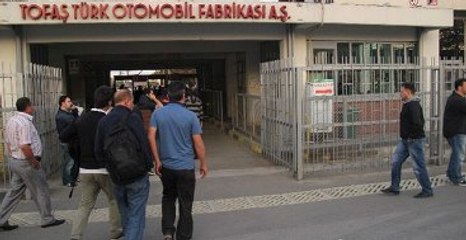 Tofaş'ta Üretim Başladı! 1750 Çalışan İşbaşı Yaptı, 1100 Kişi Eylemde