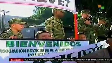 Policías y militares retirados protestan en Colombia