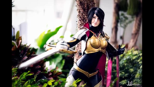 Top Sexiest Cosplay Fiora of Hot Girls - League of Legends LoL Replays
