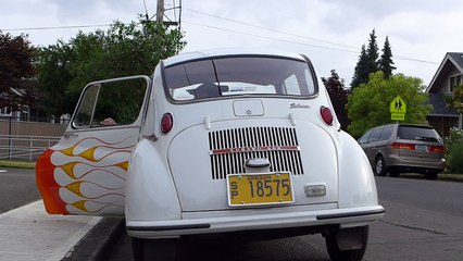 Subaru 360 two stroke Cold Start... ridiculous unbelievably smokey !