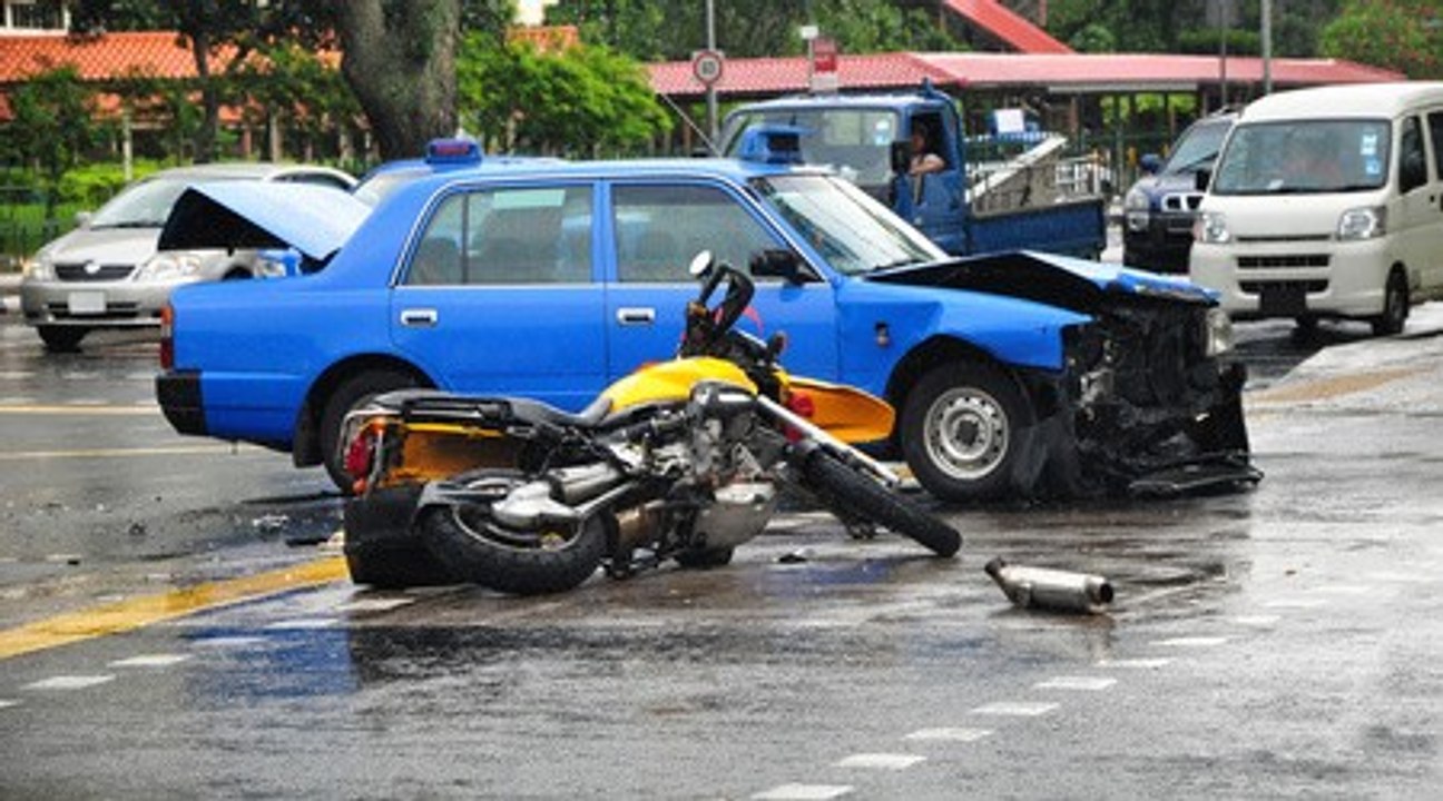 Compilation de crash en moto n°11 + Bonus | Moto crash compilation #11