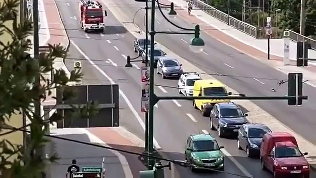 Fuck*ng idiot  driver!