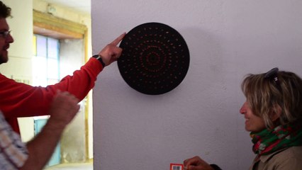 "Allumettes brulées", une oeuvre de Bernard Aubertin au centre d'art contemporain Frank Popper