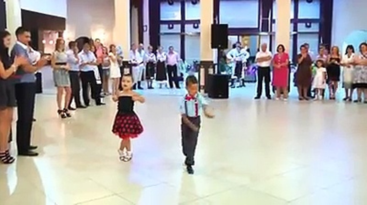 5 Years Old Girl and Boy Dance. Amazing Dance 2015