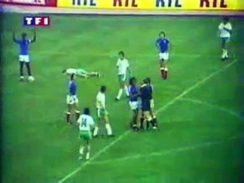 Thierry Roland insulte l'arbitre (1978)