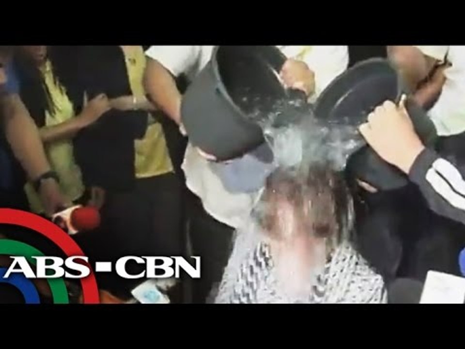 Politicians answer ice bucket challenge
