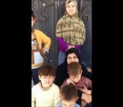 إحدى العائلات السورية الموجودة في شوارع طرابلس
