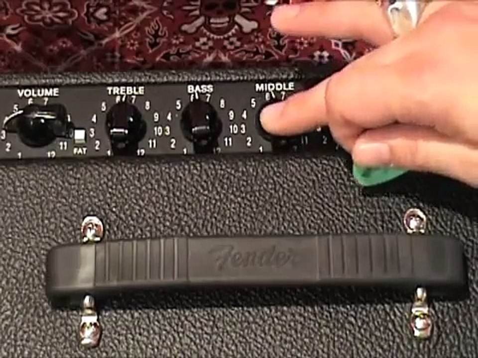 Fender Blues Junior III guitar amplifier demo