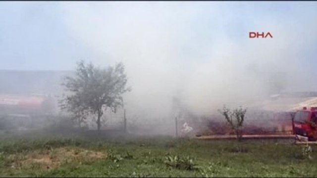 5 Bin Saman Balyası Yangında Kül Oldu