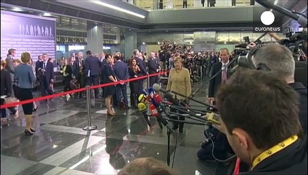 Париж и Берлин: греческую проблему не решить политическим путём