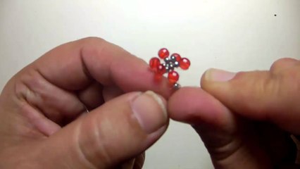 Anillo de abalorios