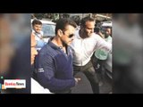 Day After Salman Khan Verdict, Aamir Khan Meets Him at His Residence