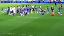 Niño de Chelsea anota GOL Child of Chelsea scores the hobby goal and celebrates