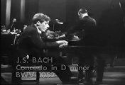 Glenn Gould - Bach's Concerto in D Minor, Allegro